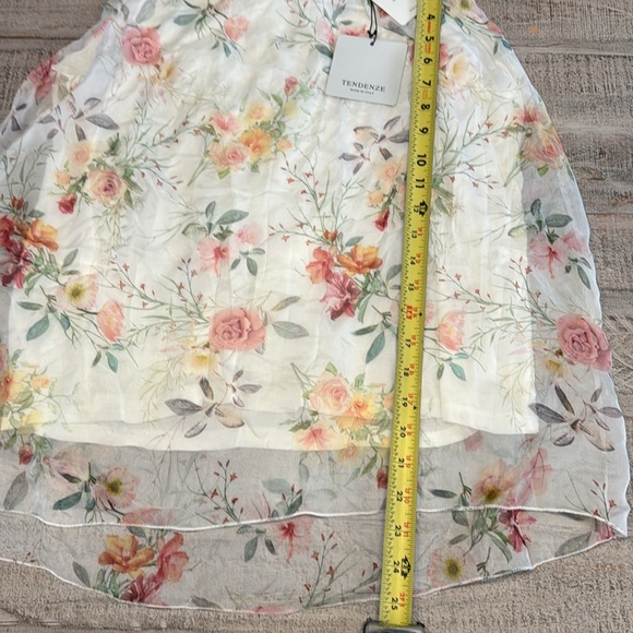 Tendenze Sleeveless Top - Picture 5 of 5